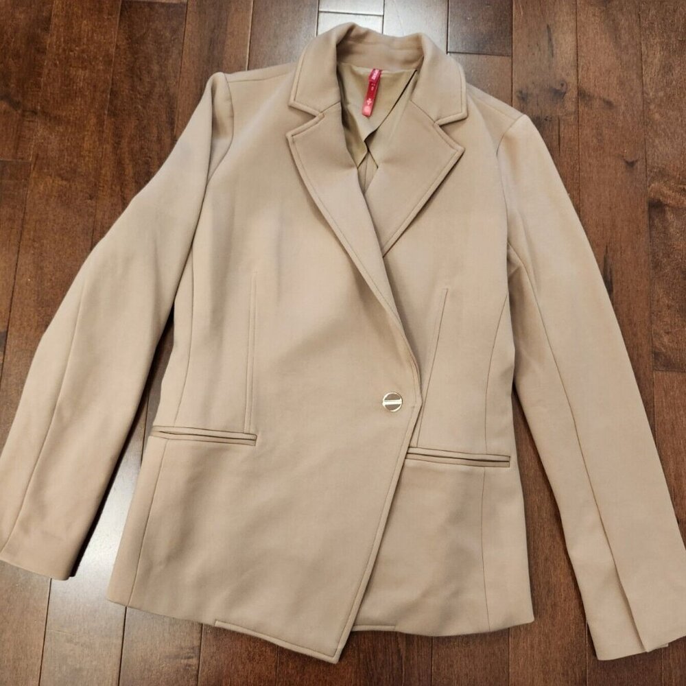 Spanx The Perfect Asymmetrical blazer women's beige in size small